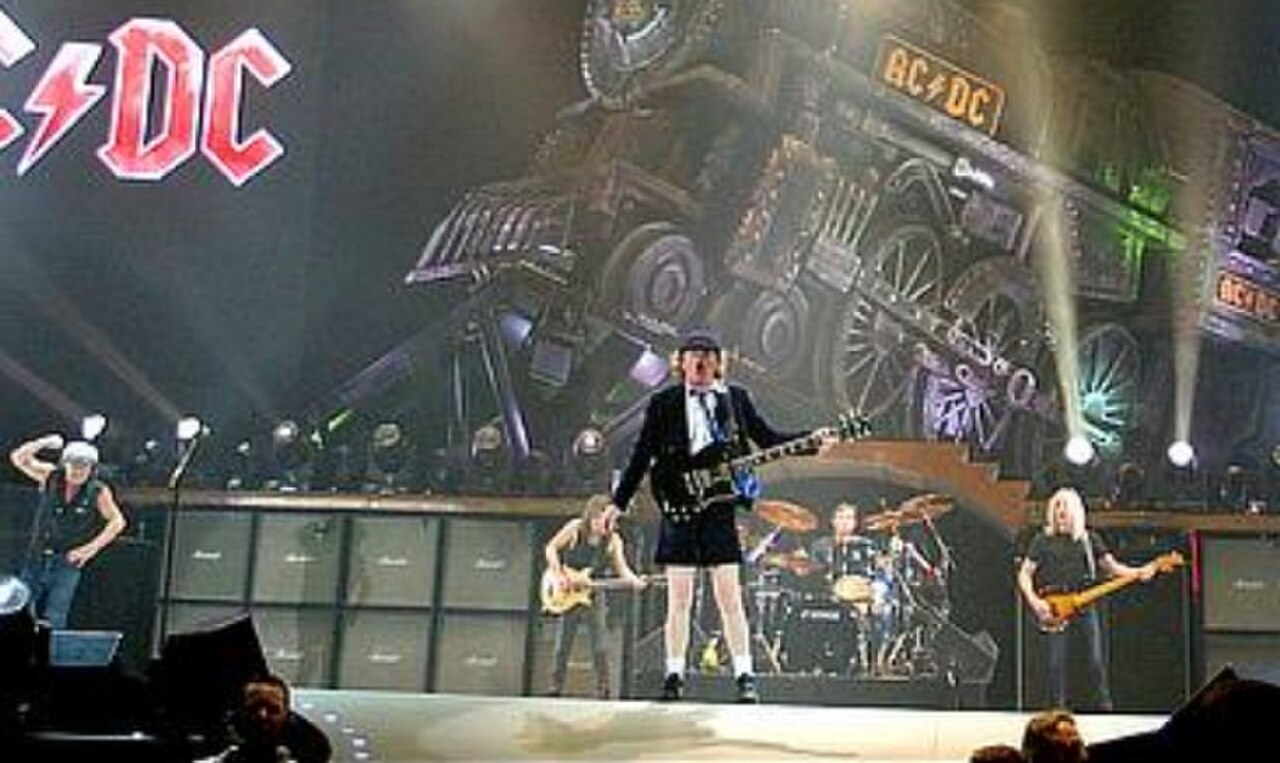 AC/DC live in der Tacoma Dome, mit Brian Johnson und Angus Young auf der Bühne.
