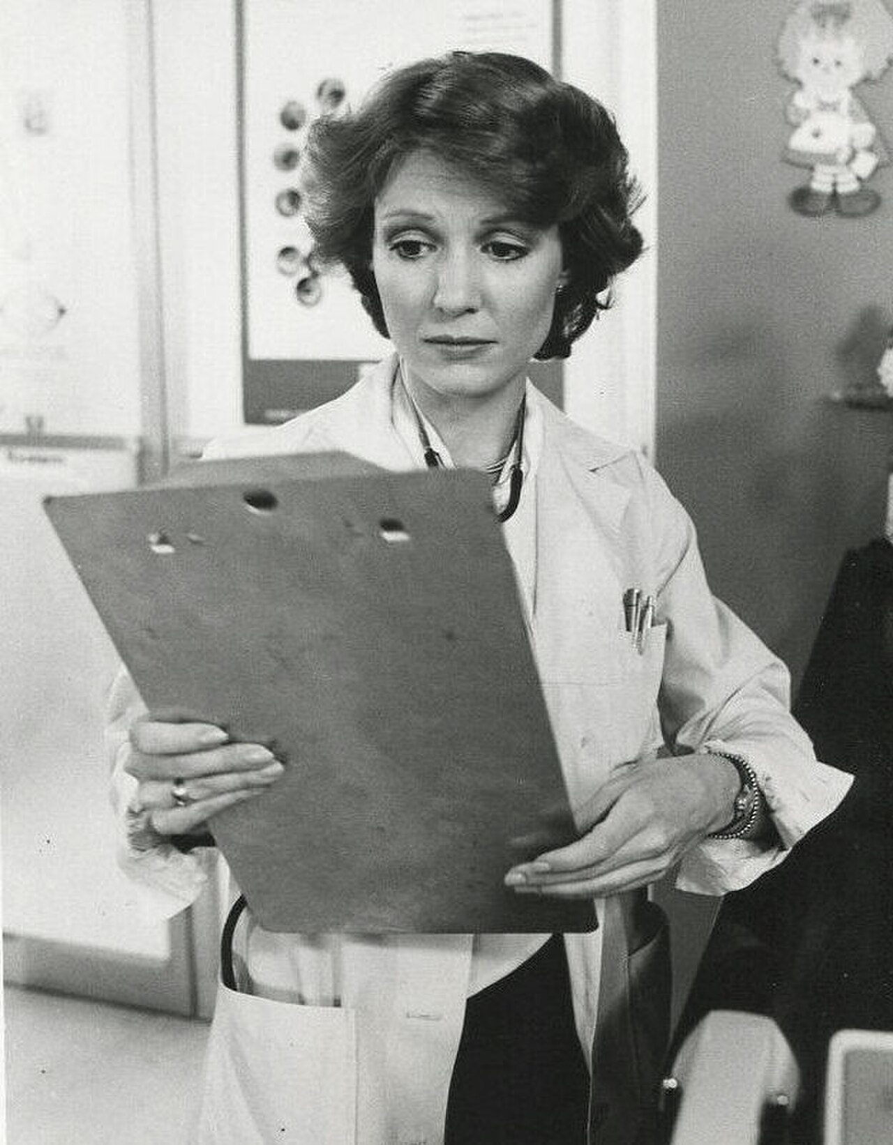 Anne Schedeen, Pressefoto zur ABC-Produktion „Never Say Never", 1979