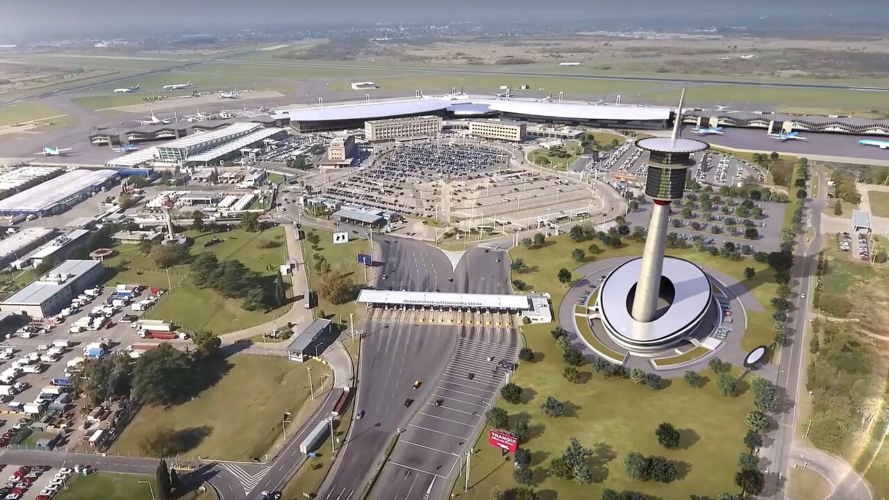 Flughafen Ministro Pistarini in Ezeiza bei Buenos Aires, Ankunftsort der argentinischen Nationalmannschaft nach dem verlorenen WM-Finale gegen Spanien.