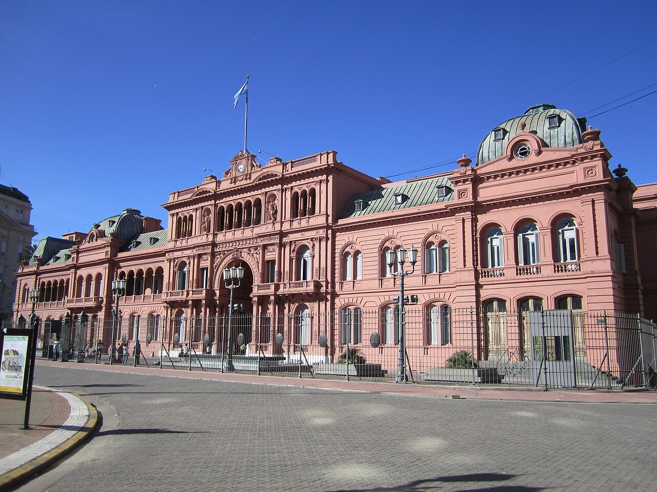 Die Casa Rosada am Plaza de Mayo in Buenos Aires, Amtssitz des argentinischen Präsidenten