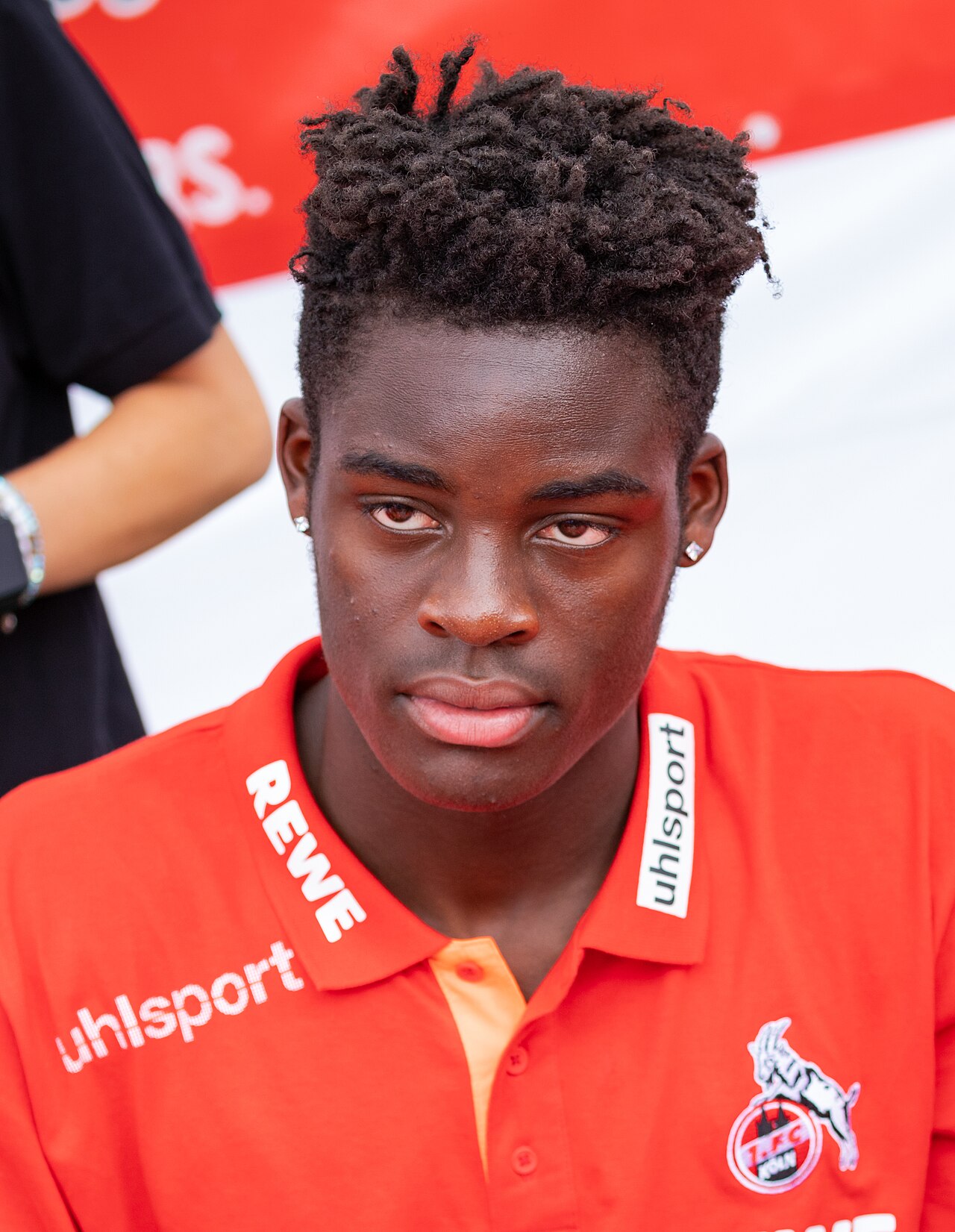 Yann Aurel Bisseck im Trikot des 1. FC Köln