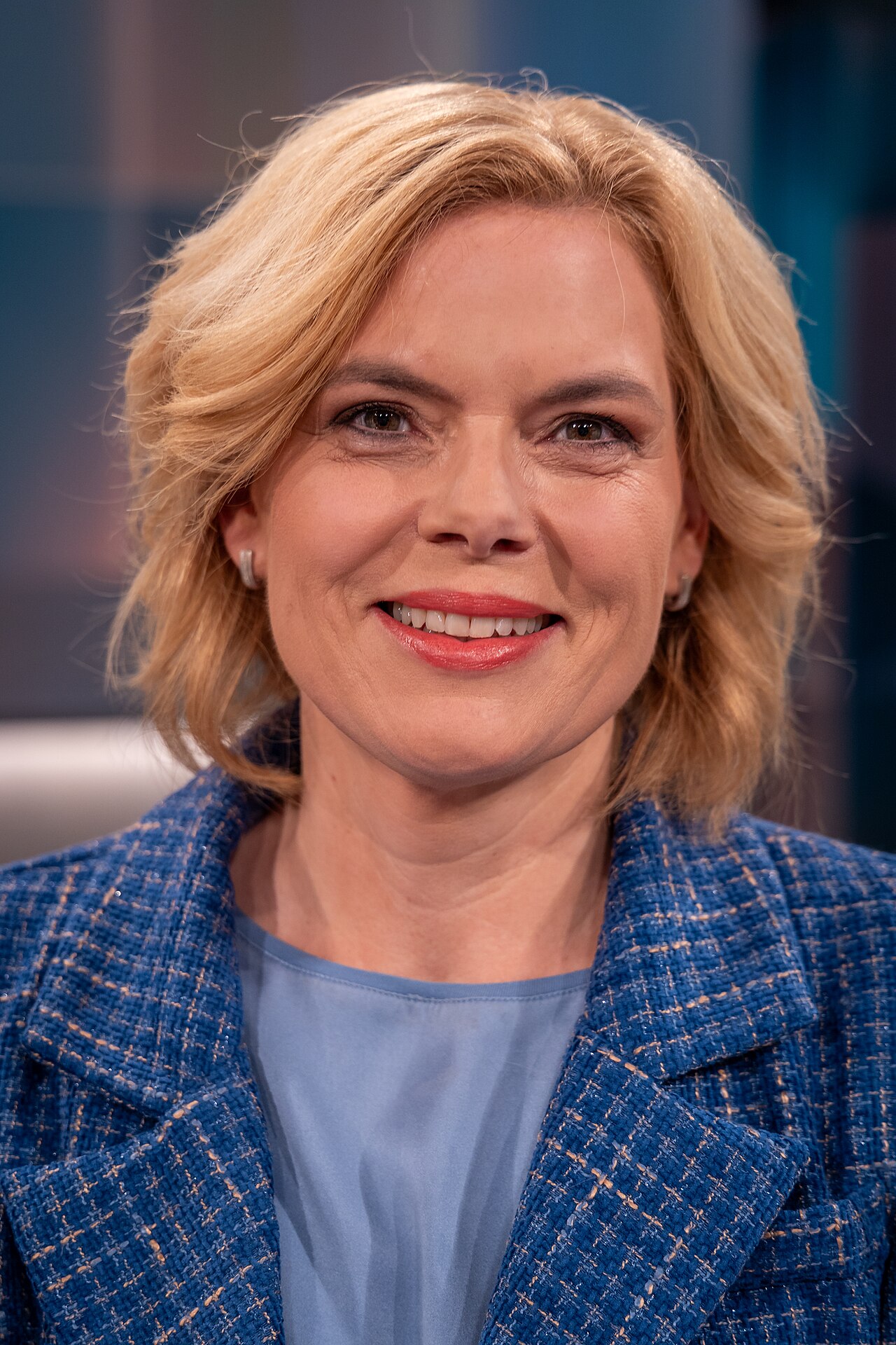 Bundestagspräsidentin Julia Klöckner (CDU) 2024 im WDR-Studio bei „Hart aber fair“.