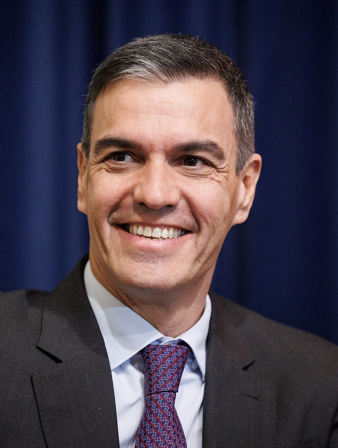 Spaniens Regierungschef Pedro Sánchez bei einem offiziellen Termin 2024.