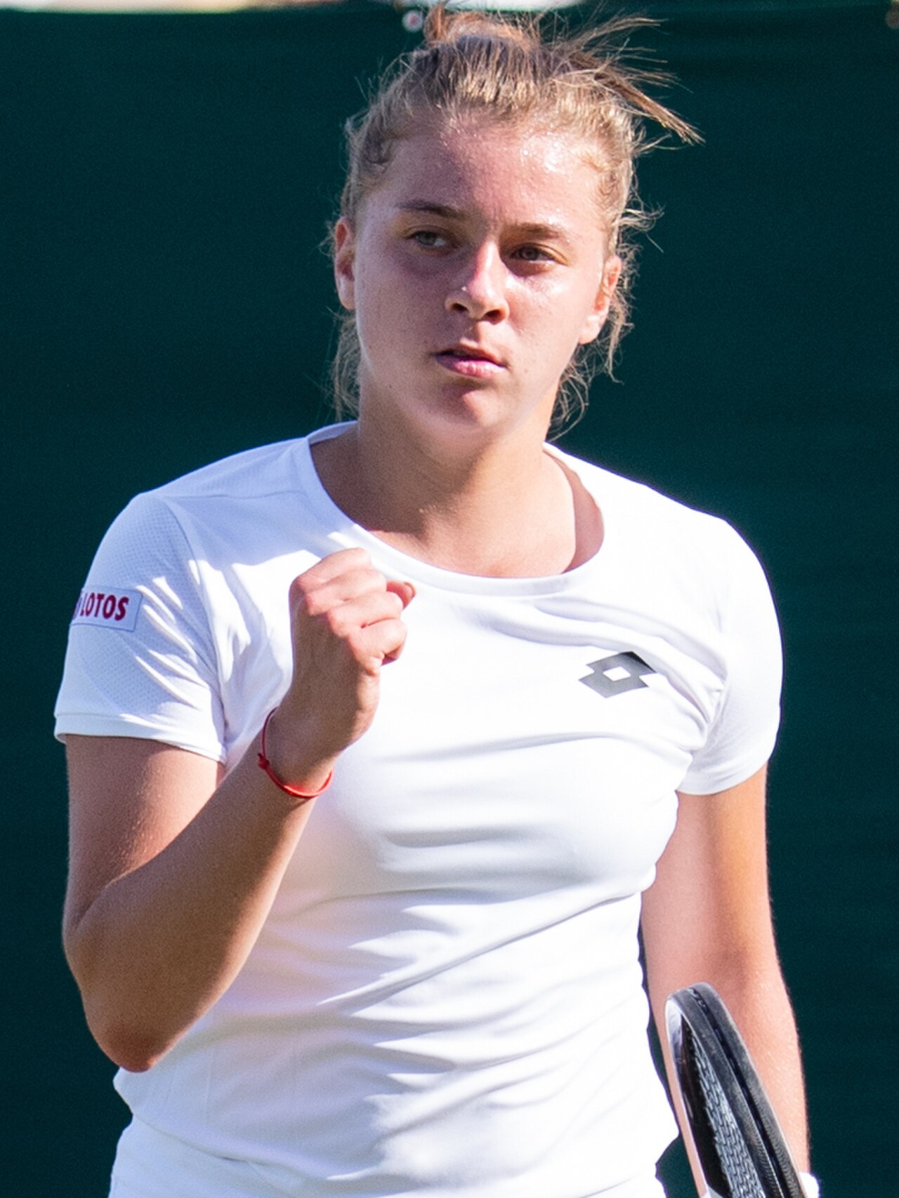 Porträt von Maja Chwalinska, polnische Tennisspielerin