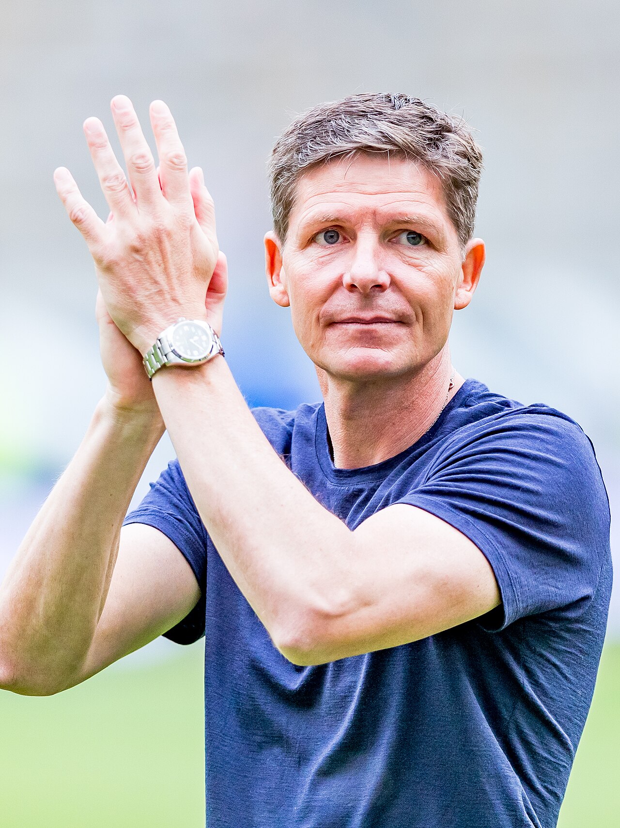 Oliver Glasner am Spielfeldrand in der Bundesliga-Saison 2021/22 als Trainer von Eintracht Frankfurt.