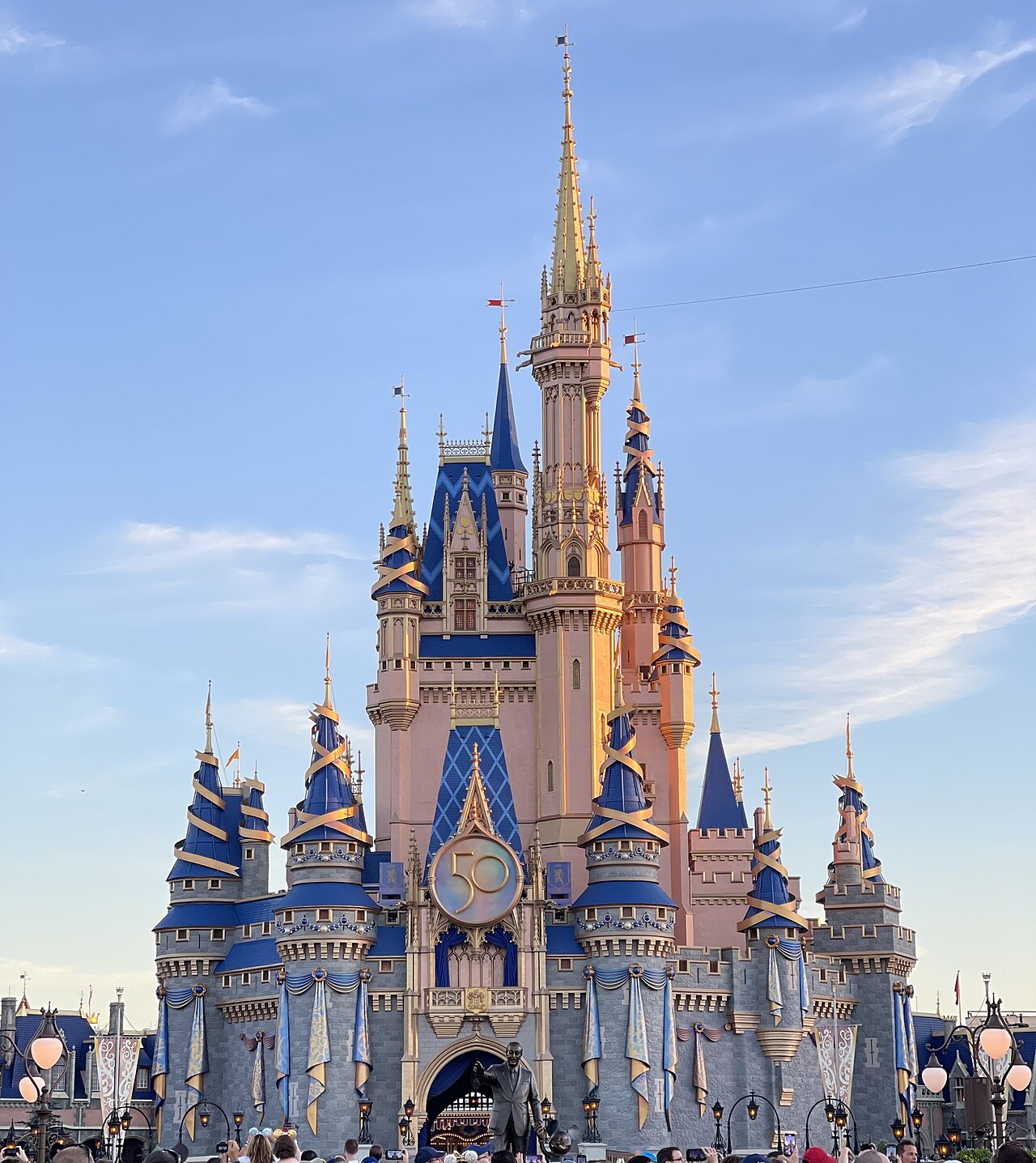 Das Cinderella Castle im Magic Kingdom des Walt Disney World Resorts in Florida.