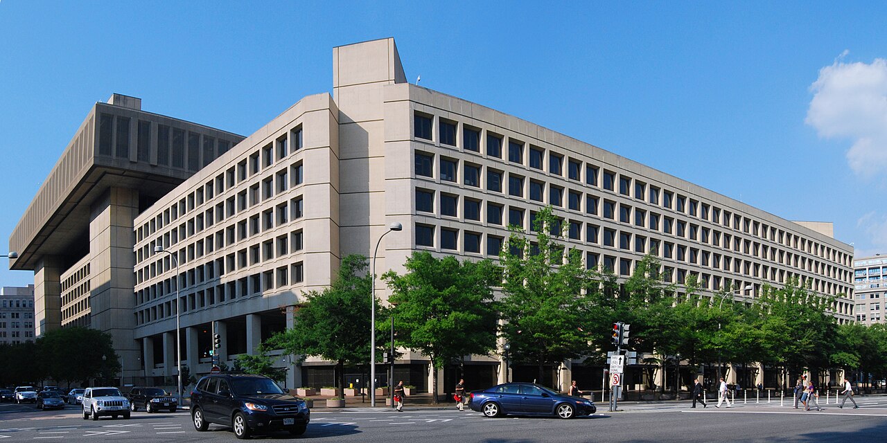 Das J. Edgar Hoover Building, Hauptsitz des FBI in Washington, D.C.