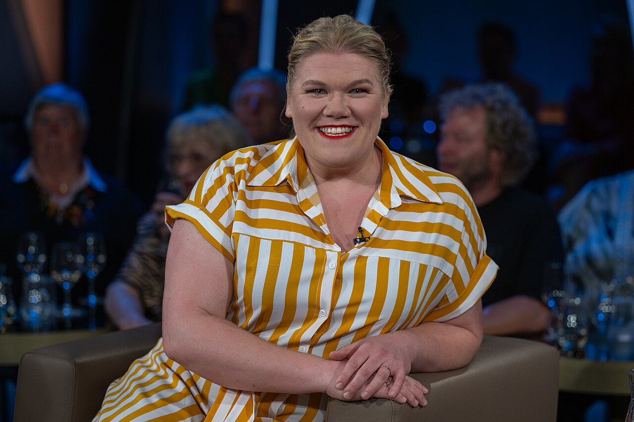Gisa Flake bei der NDR Talk Show 2023