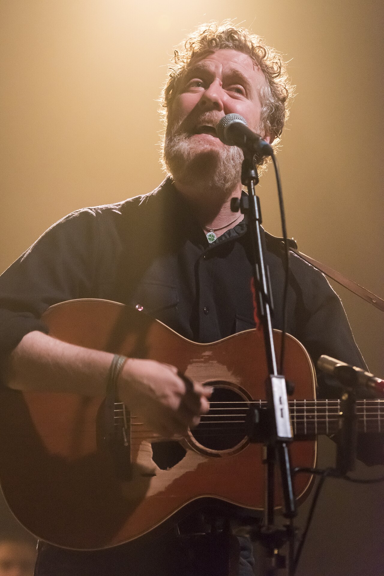 Glen Hansard bei einem Auftritt in Frankfurt am Main im Jahr 2016. Der irische Musiker starb am 29. Juli 2026 bei einem Motorradunfall in Dublin.