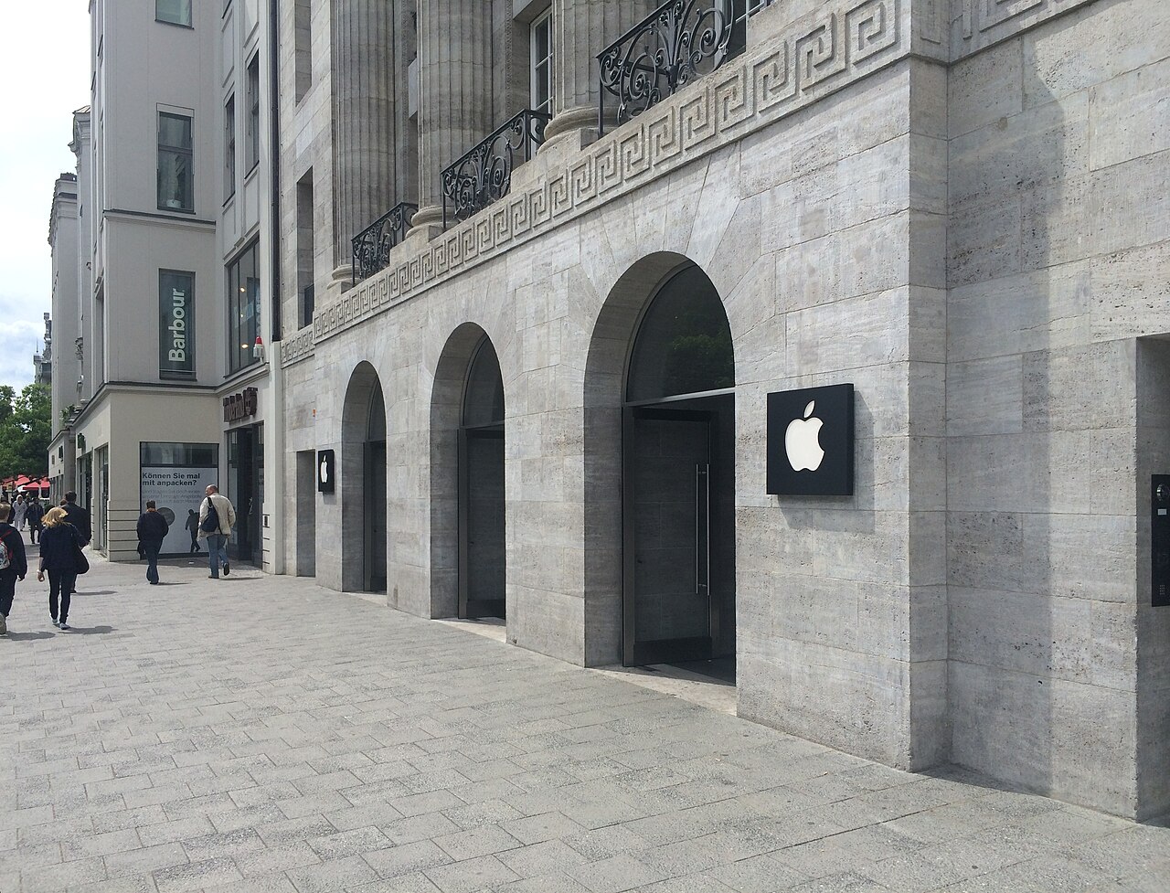 Apple Store am Kurfürstendamm in Berlin.