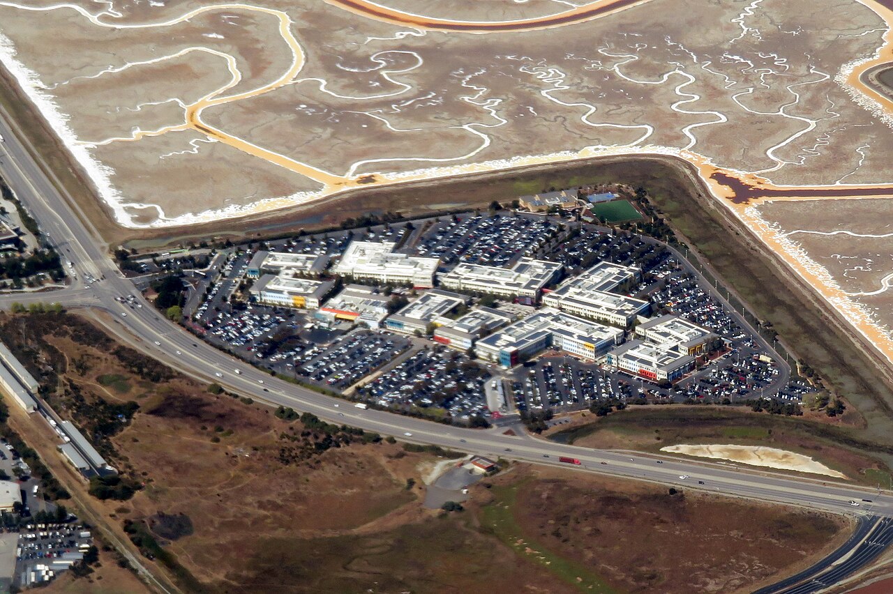 Luftaufnahme des Facebook-Campus in Menlo Park, Kalifornien