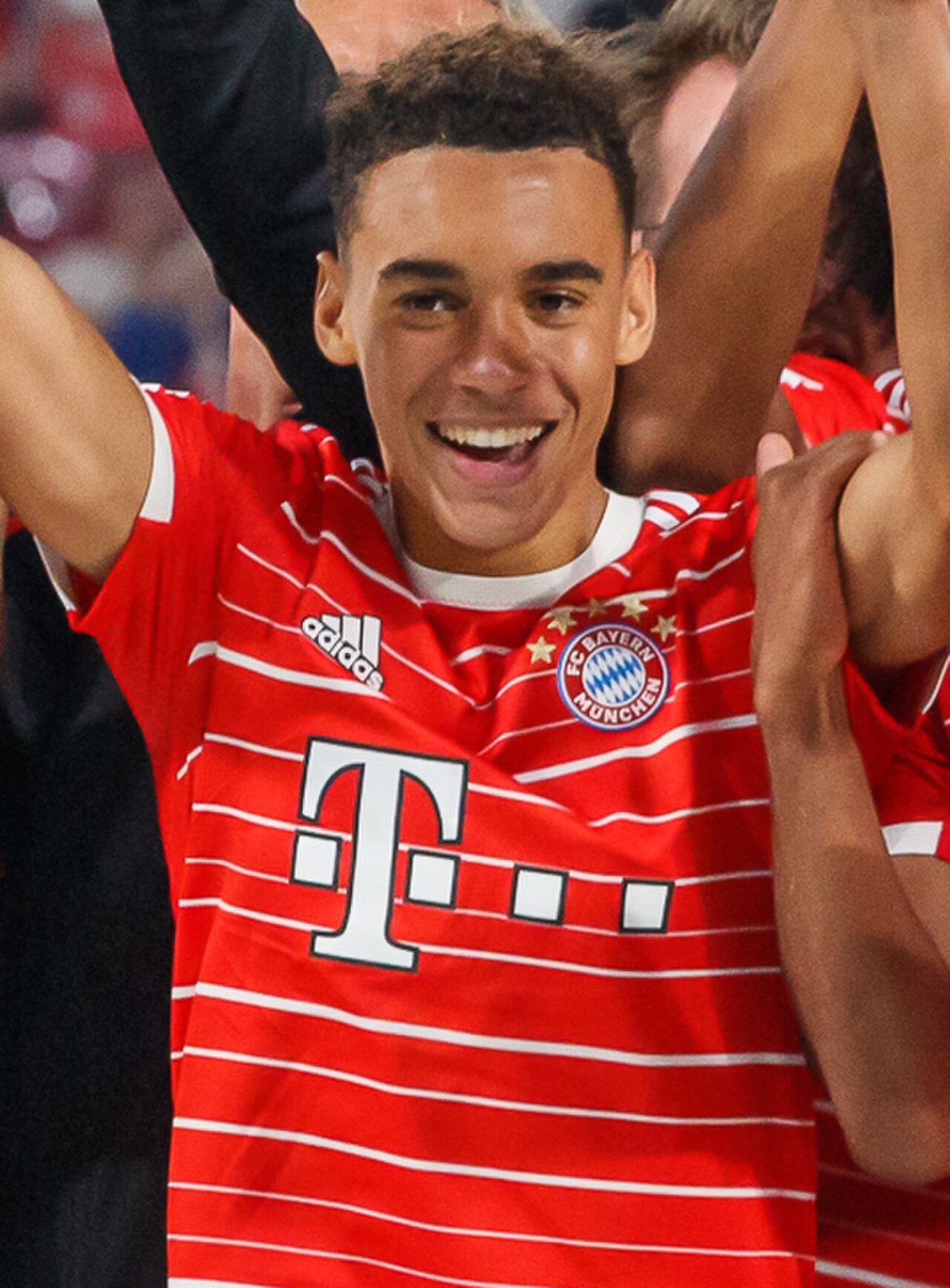 Jamal Musiala im Trikot des FC Bayern München beim DFL-Supercup 2022.