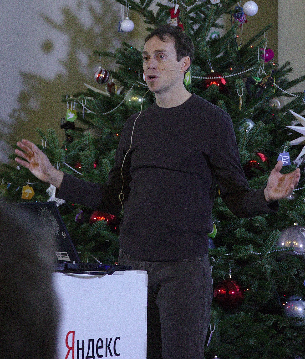 OpenBSD-Gründer Theo de Raadt, aufgenommen 2013 auf der ruBSD-Konferenz in Moskau