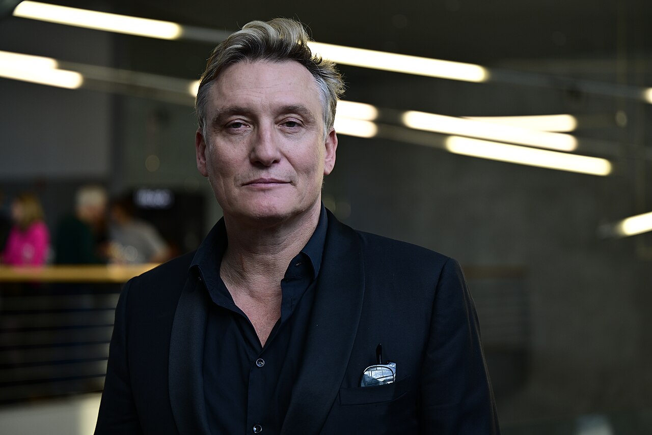 Oliver Masucci beim Preis der Deutschen Filmkritik in der Akademie der Künste im Februar 2025.