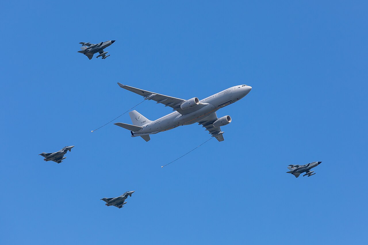 Airbus A330 MRTT betankt zwei Tornado und zwei Eurofighter Typhoon der Bundeswehr bei der ILA Berlin 2024 in Schönefeld.