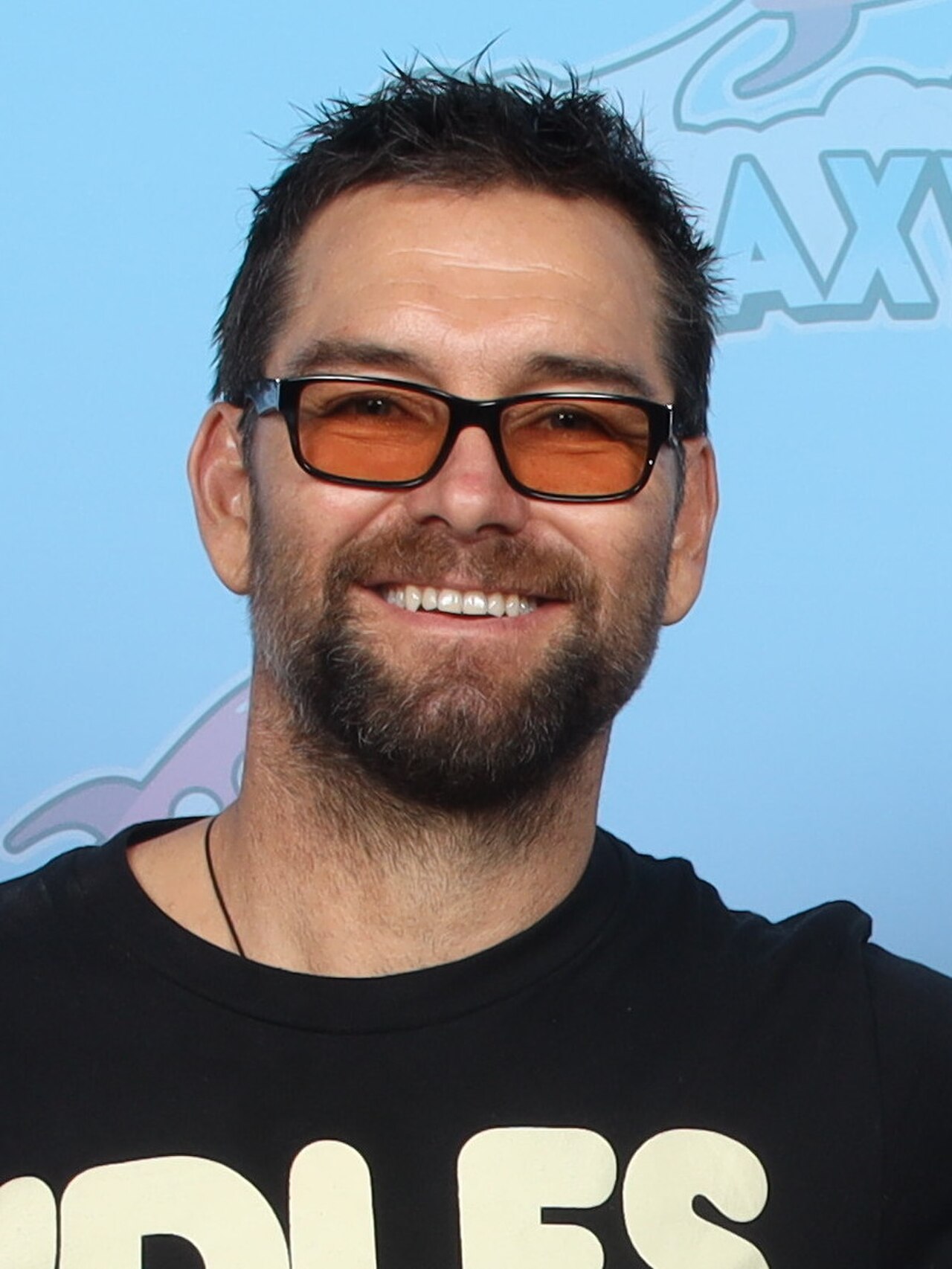 Antony Starr, Darsteller des Homelander in The Boys, bei einem Auftritt auf der GalaxyCon Oklahoma City 2024.