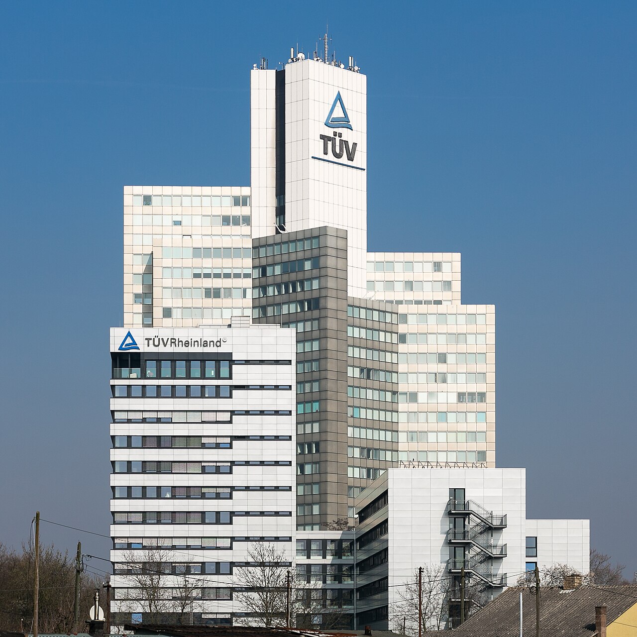Konzernzentrale der TÜV Rheinland AG in Köln.