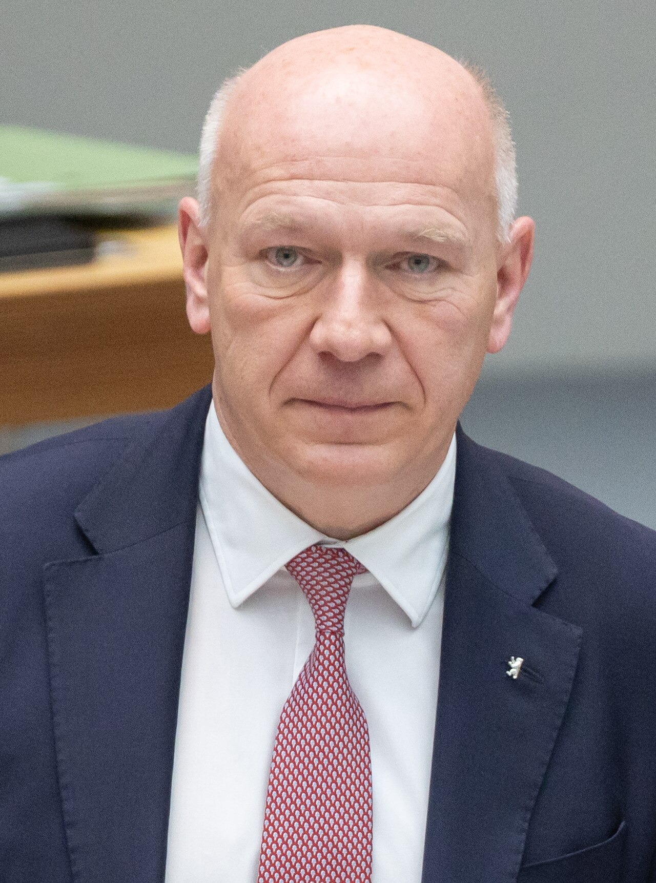 Kai Wegner im Berliner Abgeordnetenhaus, Aufnahme aus der 77. Sitzung im Dezember 2025.