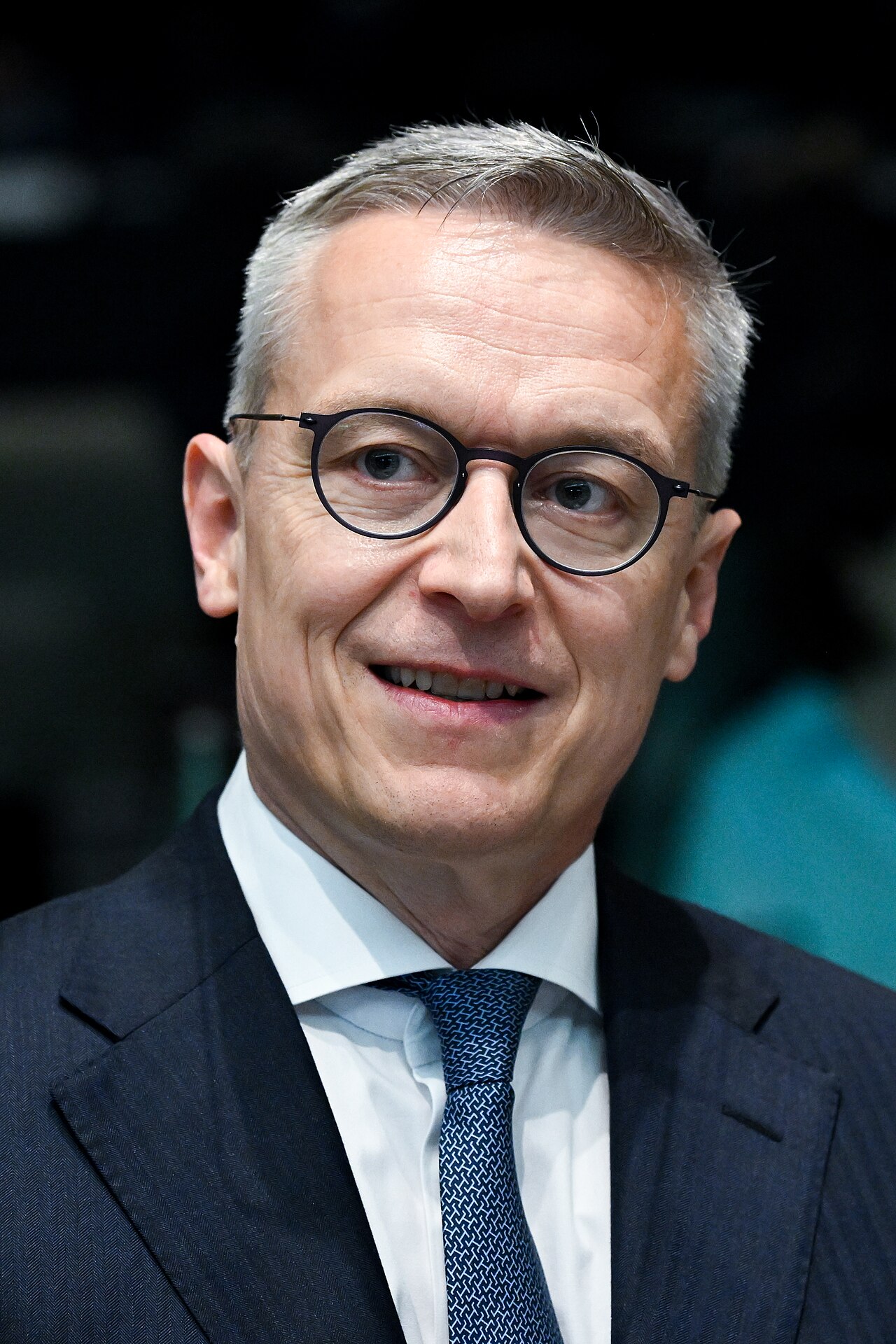 Bundesdigitalminister Karsten Wildberger (CDU), offizielles Porträt aus dem Juni 2025.