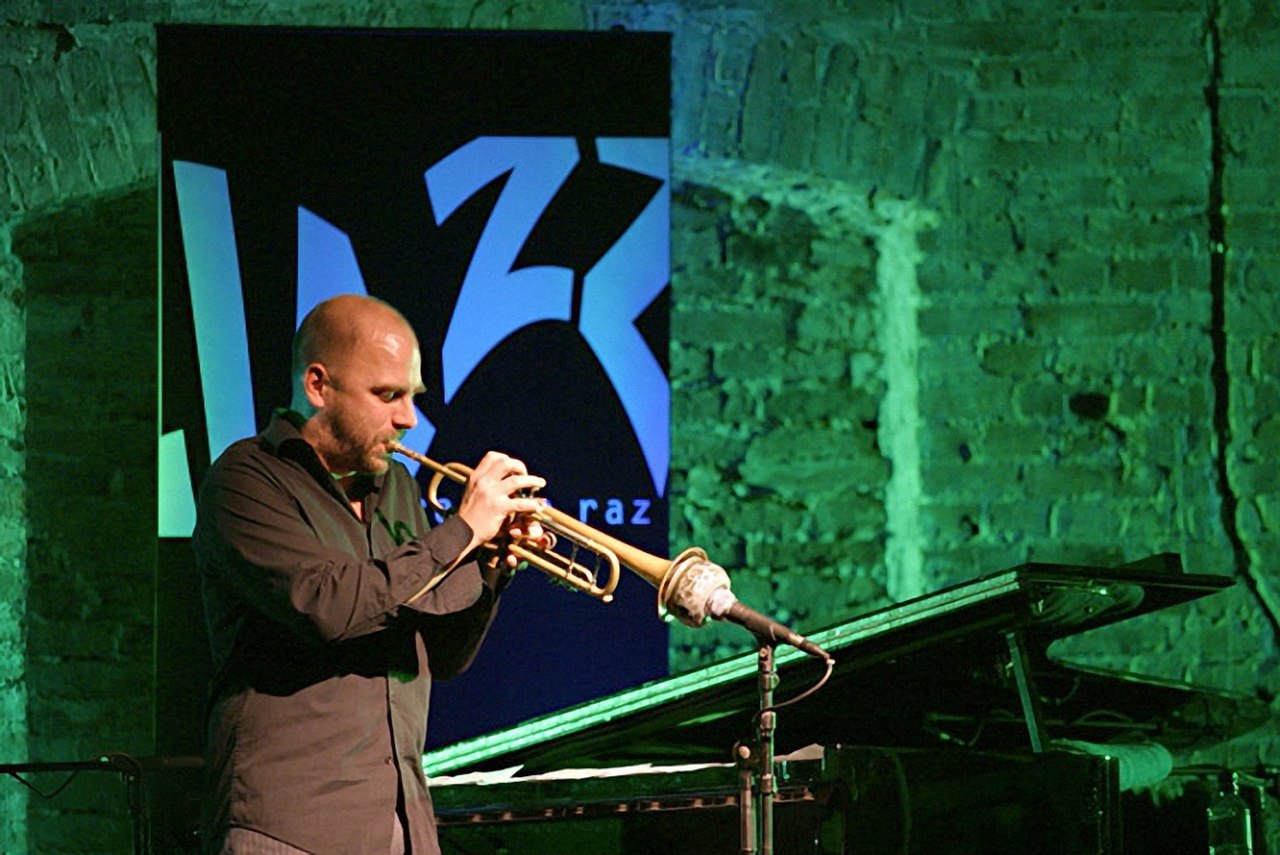 Sebastian Studnitzky, Trompeter und Gründer des Berliner XJAZZ! Festivals, bei einem Auftritt 2007.