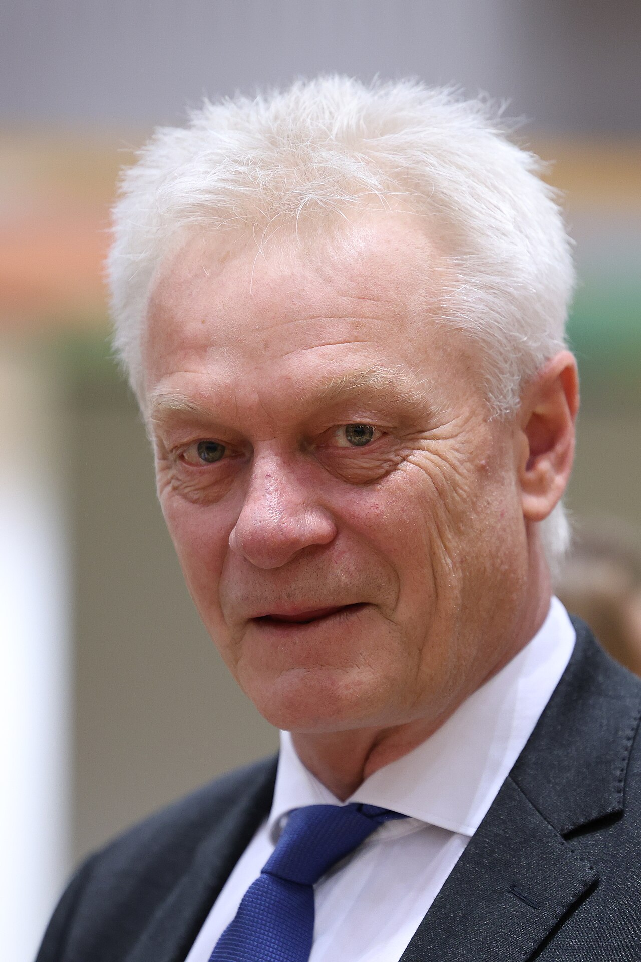 Bundeslandwirtschaftsminister Alois Rainer (CSU) am Rande einer EU-Ratssitzung in Brüssel, 2025.
